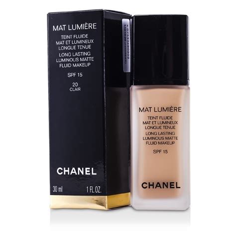 CHANEL Mat Lumiere Long Lasting Luminous Matte Fluid